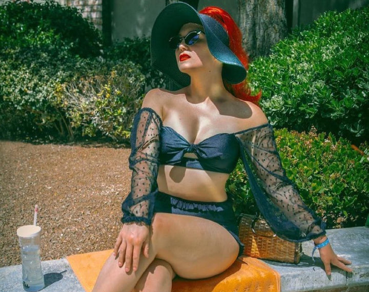 Carnvell Wear Launches Swimsuits with Classic Elements: Feeling Retro Glamour in Summer