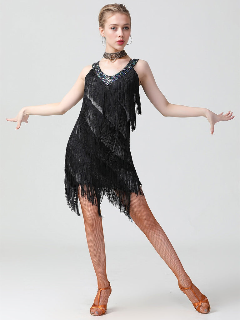 This 1920s Sequined Sleeveless Fringed Hem Dress wraps her in 1920s elegance, one twirl at a time