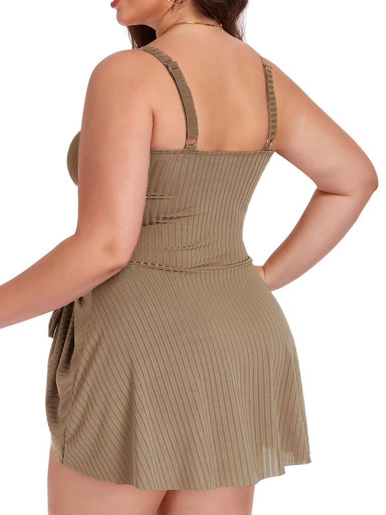 1930s Color Block Ribbed One-Piece Swimsuit, vintage swimsuit, pin-up swimwear, retro beach style, women, elegant
