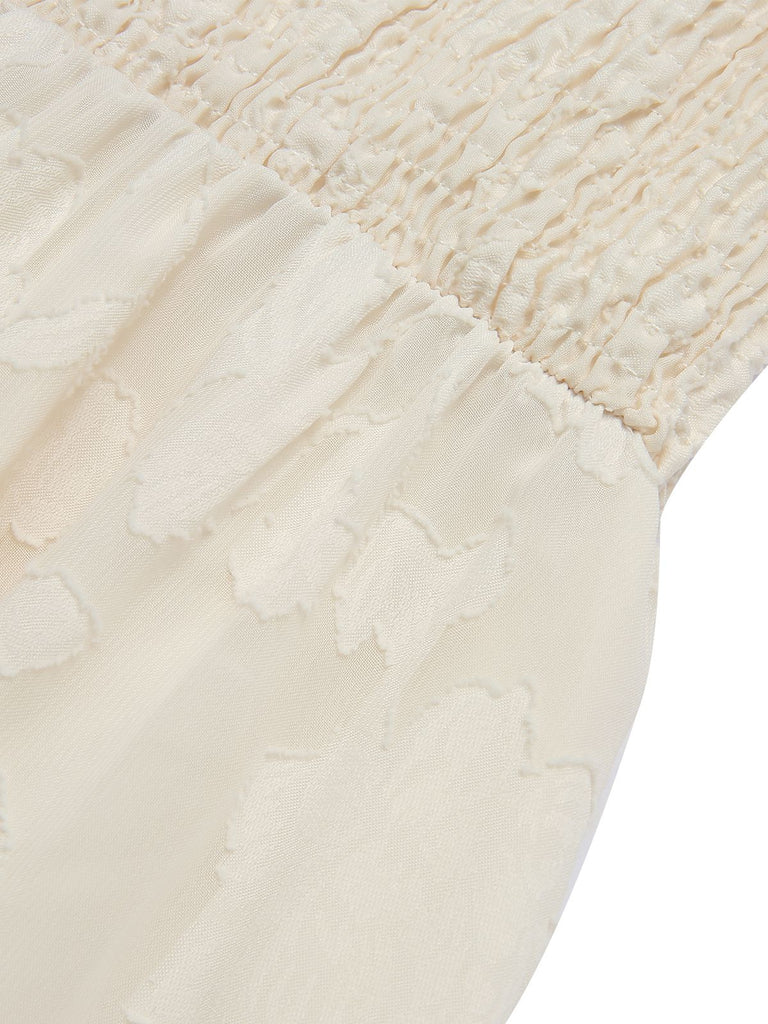 This 1930s Round Neck Puff Sleeve Wrinkle Dress wraps her in 1930s elegance, one twirl at a time