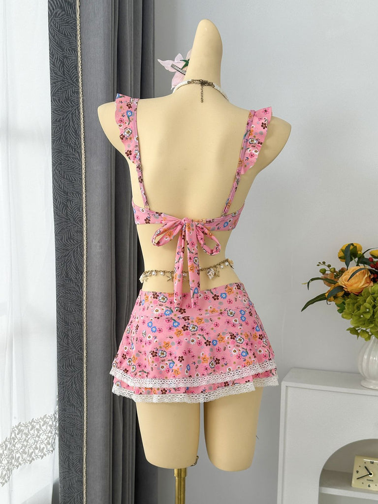 1940s Ditsy Floral Ruffle Strap Lace Trim Bikini Set, vintage swimsuit, pin-up swimwear - perfect for women who love vintage and retro fashion