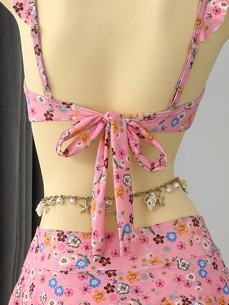 1940s Ditsy Floral Ruffle Strap Lace Trim Bikini Set, vintage swimsuit, pin-up swimwear - perfect for women who love vintage and retro fashion