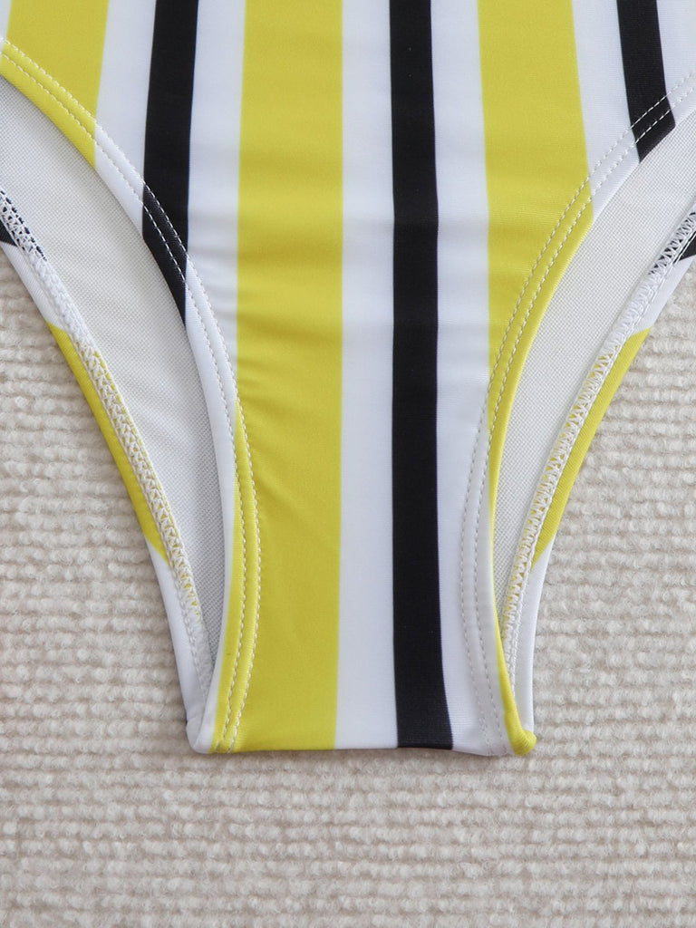 This 1940s Spaghetti Strap Bow Contrast Stripes Bikini carries 1940s vacation dreams in every stitch