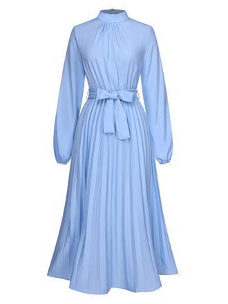 She slips into this 1940s Stand Collar Solid Pleated Dress and suddenly it's a 1940s daydream