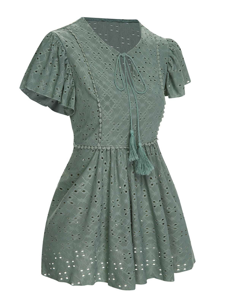1940s Tie Front Eyelet Embroidered Blouse, vintage top, retro blouse - perfect for women who love vintage and retro fashion