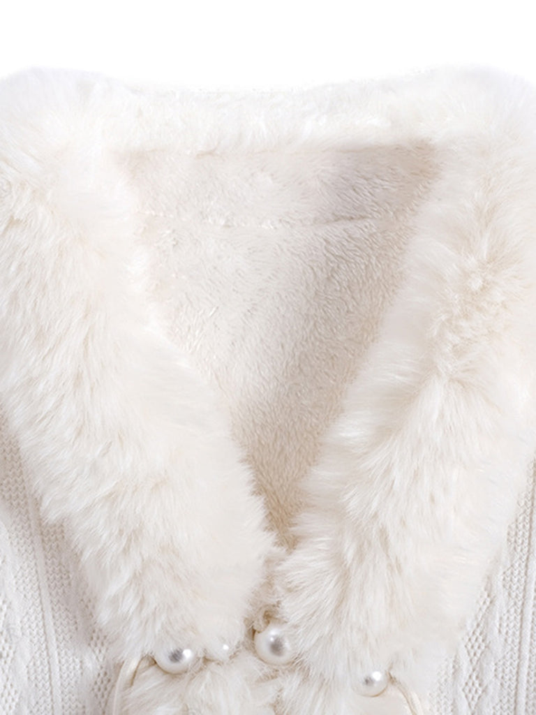 She finds her 1950s story in this 1950s Christmas Knitted Fur Trim Shawl