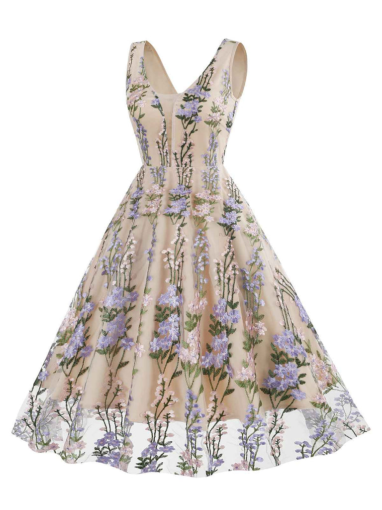 1950s Embroidered Floral V-Neck Swing Dress: timeless style reimagined