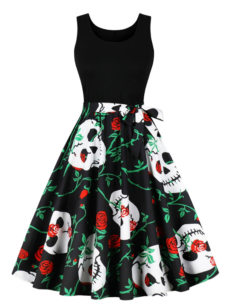 This 1950s Halloween Patchwork Sleeveless Dress wraps her in 1950s elegance, one twirl at a time