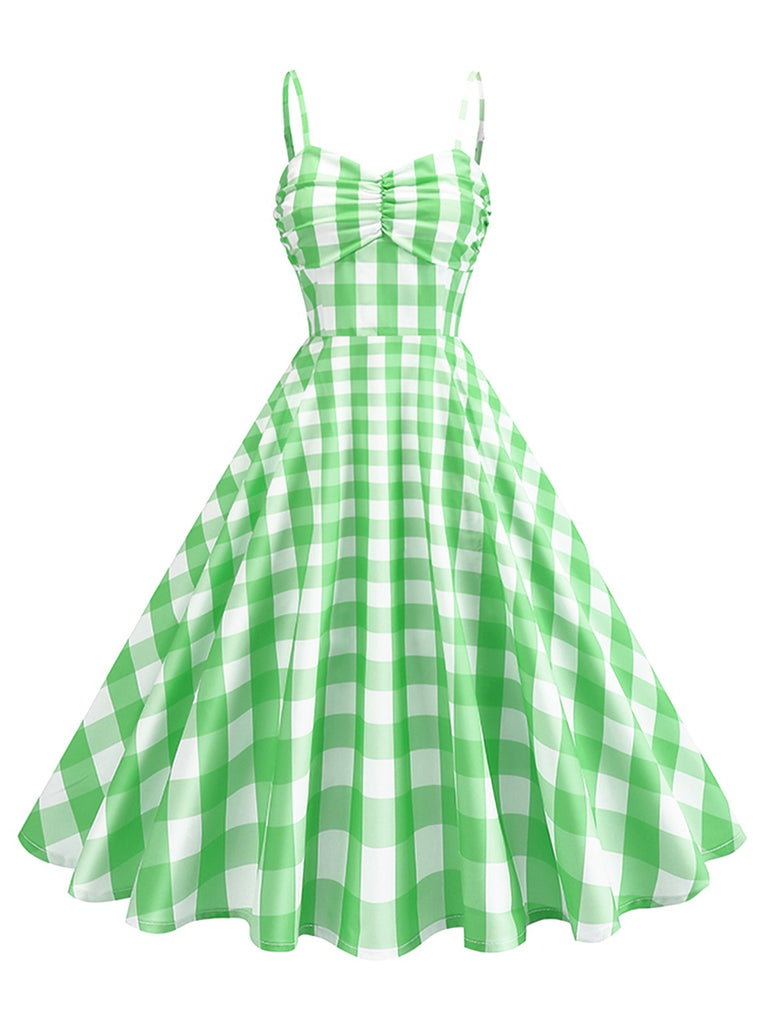 This 1950s Ruched Spaghetti Straps Gingham Plaid Dress wraps her in 1950s elegance, one twirl at a time