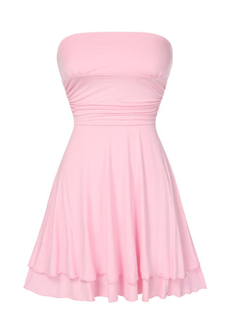 She slips into this 1960s Bandeau Solid Bodycon Dress and suddenly it's a 1960s daydream
