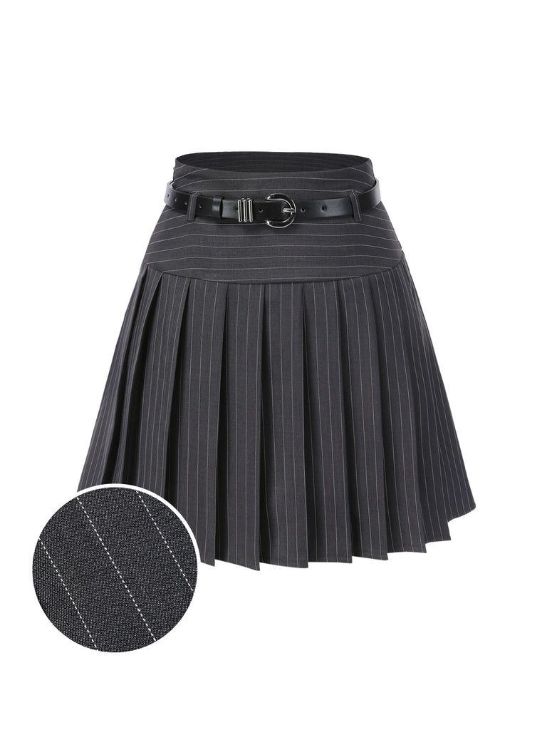 She sways in this Dark 1960s Pinstripes Belted Pleated Skirt and it's pure 1960s magic