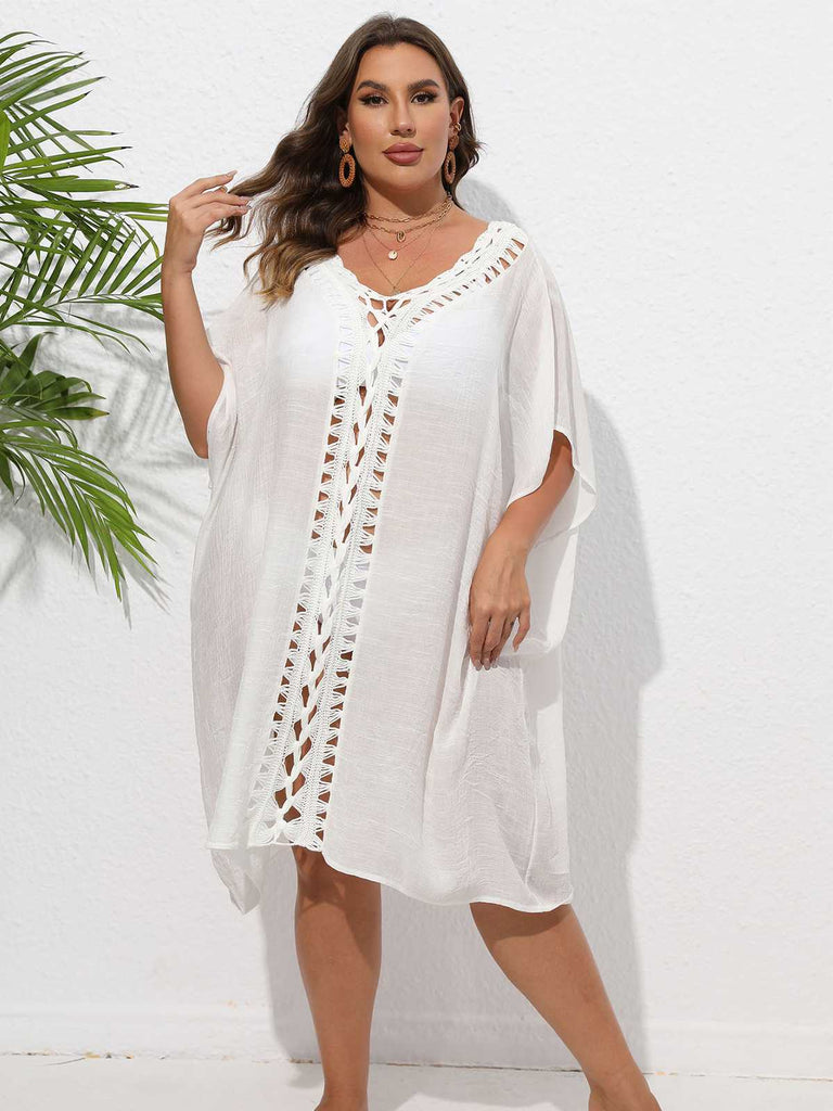 She finds her 1960s story in this 1960s Solid Patchwork Loose Cover-Up