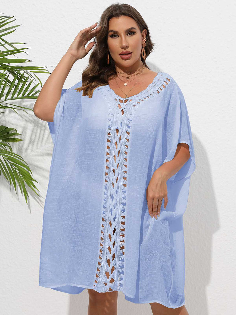 She finds her 1960s story in this 1960s Solid Patchwork Loose Cover-Up