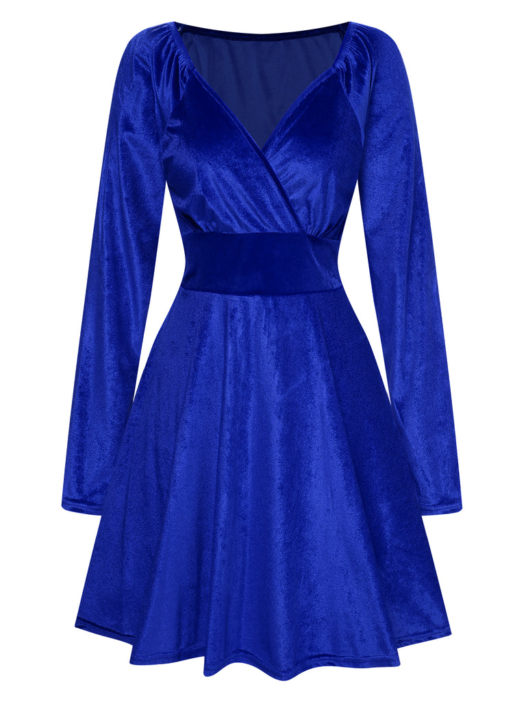 This 1960s V-Neck Velvet Long Sleeve A-Line Dress wraps her in 1960s elegance, one twirl at a time