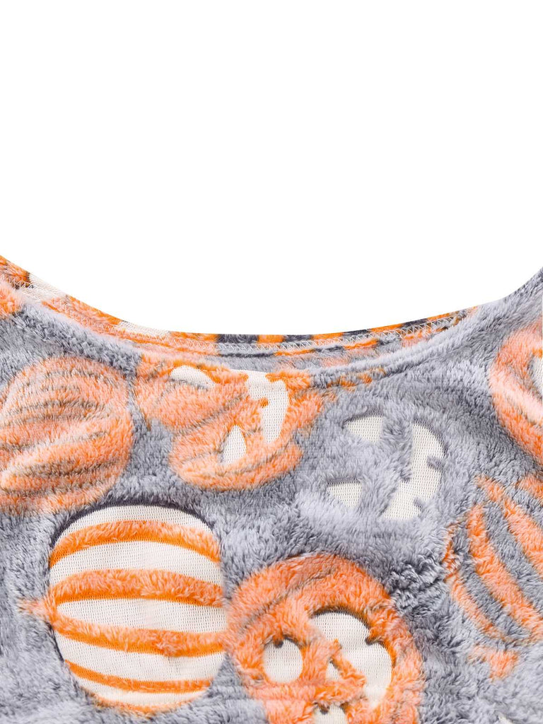 2PCS Grey 1970s Glowing Halloween Pumpkin Flannel Pajama Set - vintage fashion, retro style