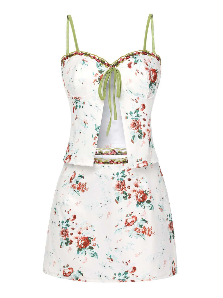 She sways in this 2PCS 1960s Floral Strap Slit Vest & Lace Skirt and it's pure 1960s magic