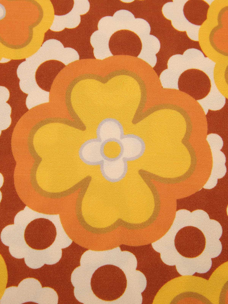 2PCS 1960s Tie Neck Floral Top & Button Solid Skirt: a 1960s classic that whispers rather than shouts