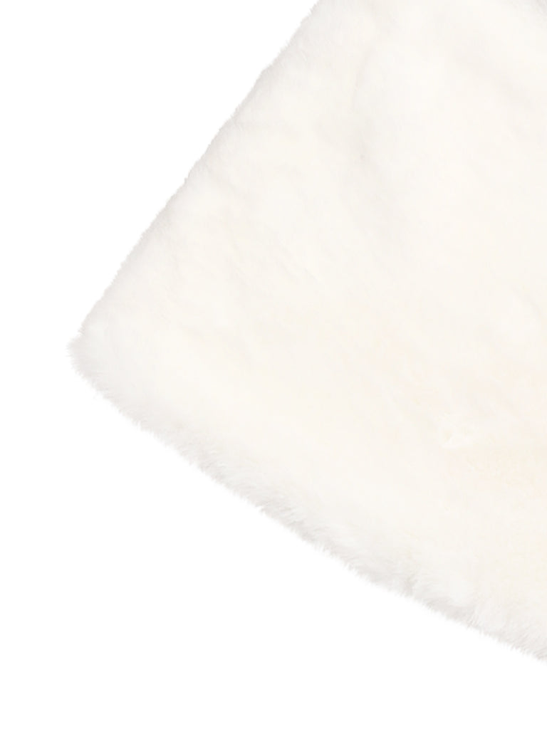 She slips into this 2PCS Christmas 1950s Strapless Bow Fur Dress & Shawl and suddenly it's a 1950s daydream