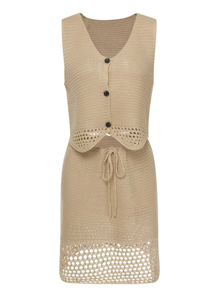 She sways in this 2PCS Khaki 1960s V-Neck Solid Vest & Skirt and it's pure 1960s magic