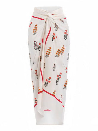 She finds her 1960s story in this Beige 1960s Plants & Floral Cover-Up