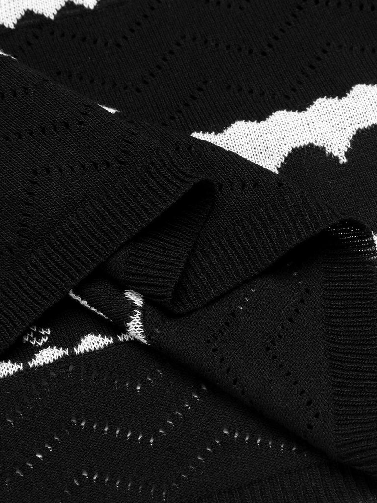 This Black 1960s Contrasting Heart Knitting Dress wraps her in 1960s elegance, one twirl at a time