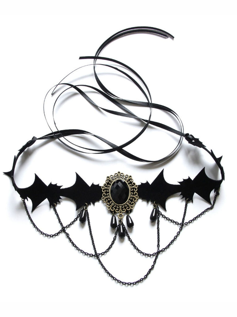 Black Retro Halloween Gemstone Necklace: timeless style reimagined