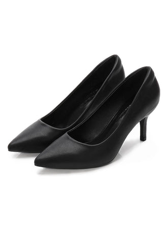She finds her vintage story in this Black Solid Leather Stiletto Heel Shoes