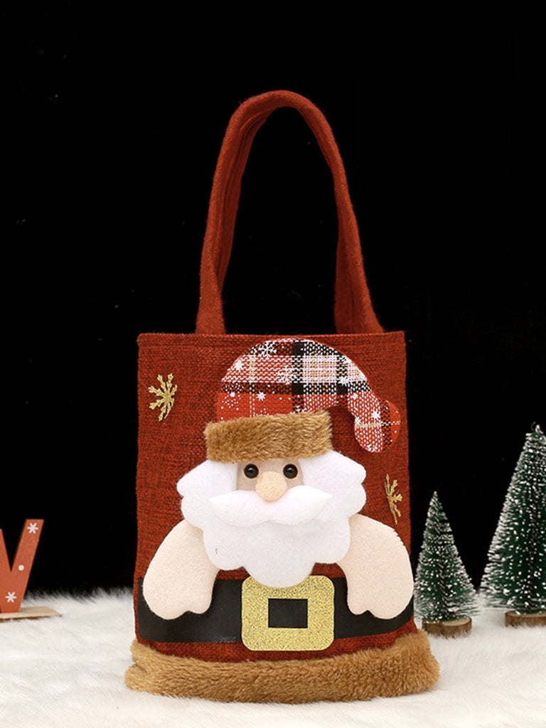 She adds this Christmas 3D Gift Candy Handbag and suddenly it's vintage perfection