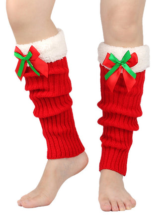 She finds her vintage story in this Christmas Contrast Plus Trim Knit Leg Warmers