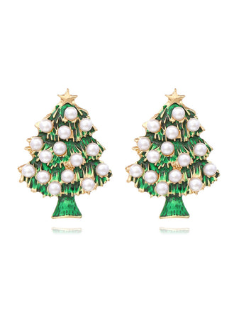 She adds this Christmas Trees Pearl Stars Earrings and suddenly it's vintage perfection