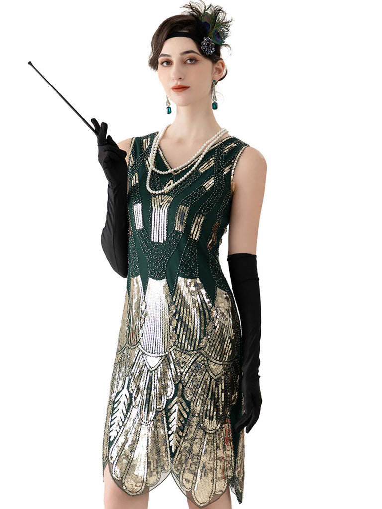 She slips into this Dark Green 1920s V-Neck Sequined Flapper Dress and suddenly it's a 1920s daydream