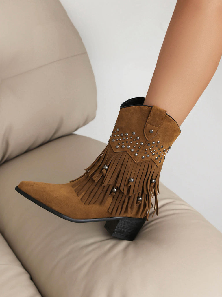 She finds her vintage story in this Flannelette Cone Heel Western Boots