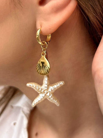 Gold Vacation Style Starfish Earrings - vintage fashion, retro style, classic elegance for vintage lovers