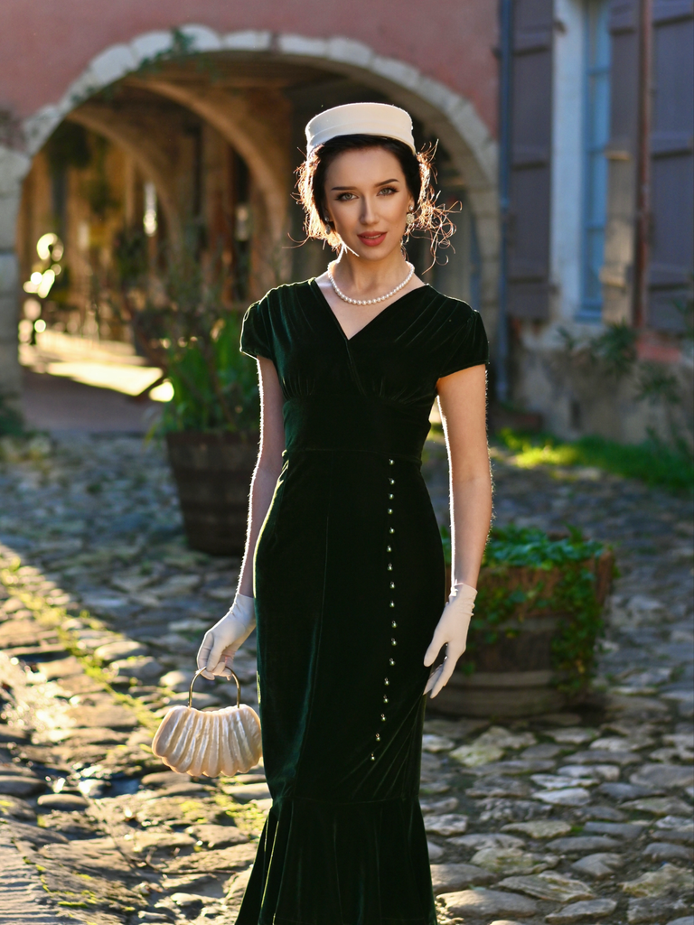 Green 1930s Button V-Neck Velvet Fishtail Dress - vintage dress, retro fashion