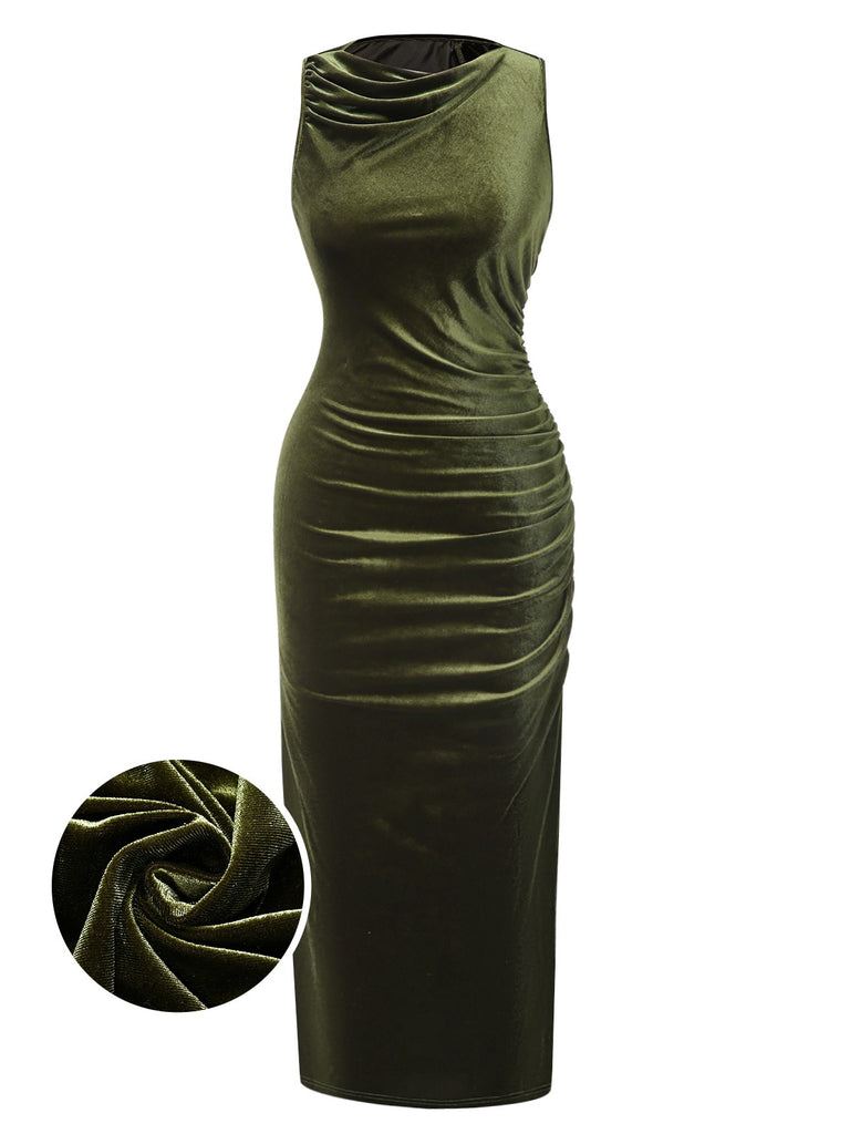 She slips into this Green 1930s Velvet Pleated Bodycon Dress and suddenly it's a 1930s daydream