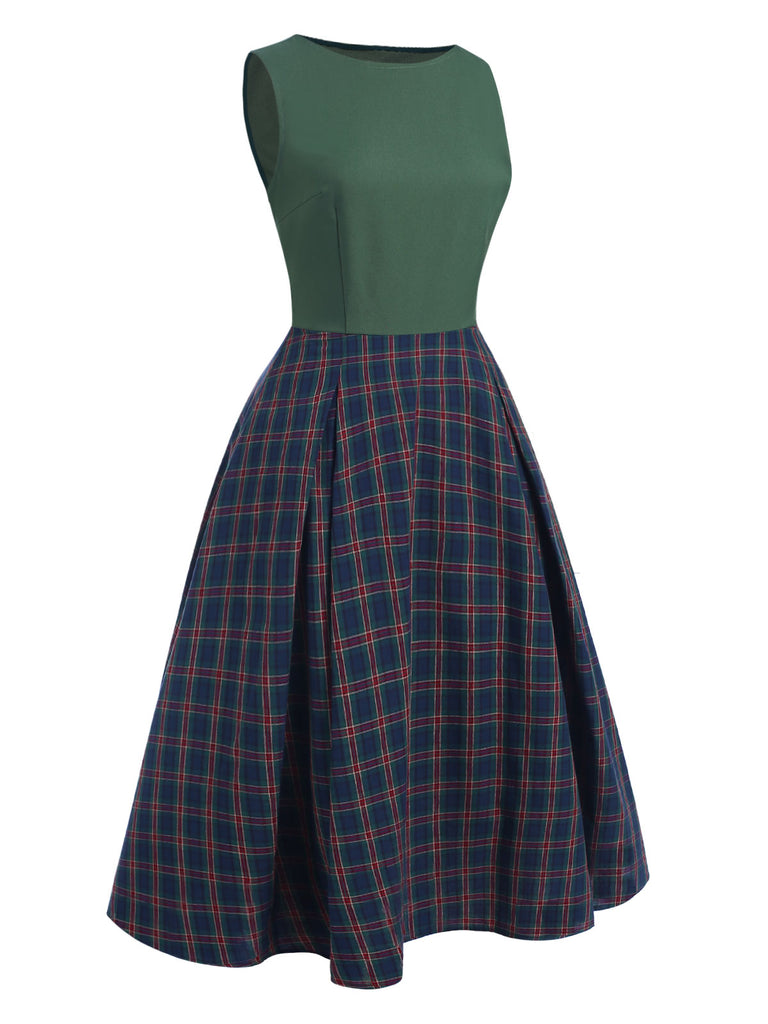 This Green 1940s Plaids Patchwork Sleeveless Dress wraps her in 1940s elegance, one twirl at a time