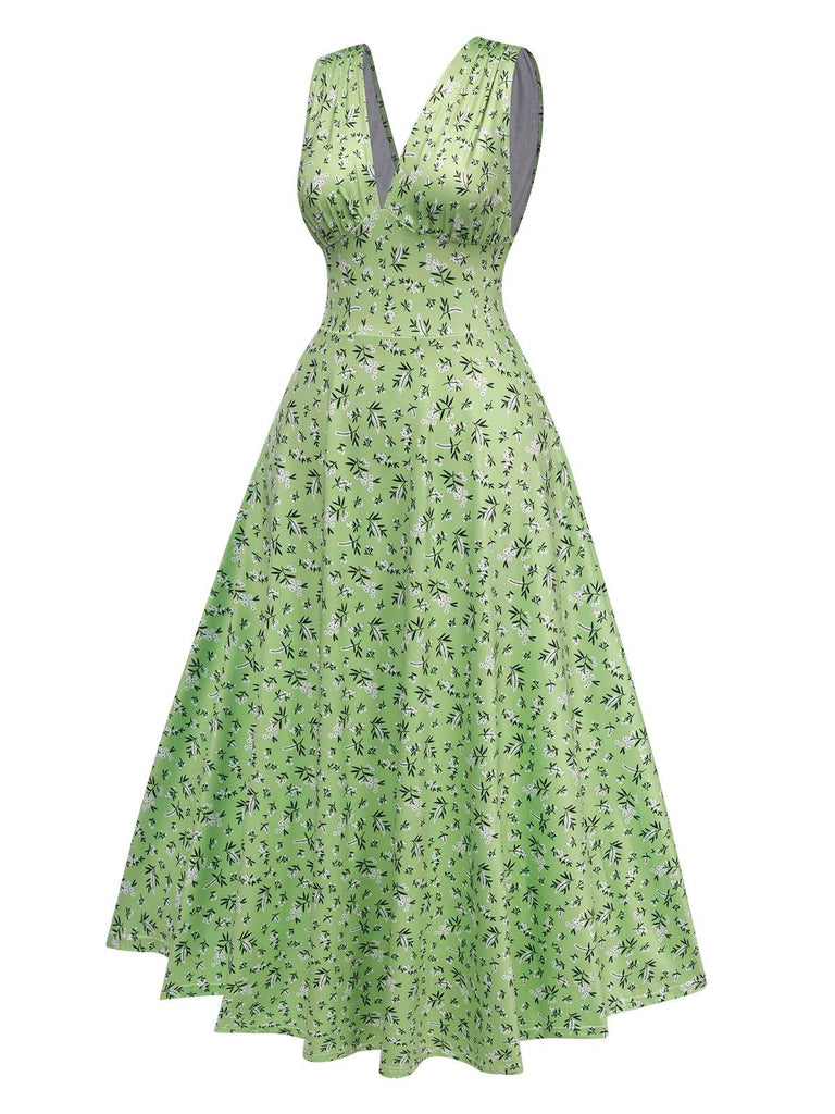 Green 1940s V-Neck Ditsy Floral Dress: where 1940s romance meets her modern spirit