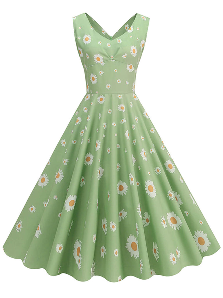 She slips into this Green 1950s Daisy V-Neck Swing Dress and suddenly it's a 1950s daydream