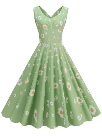 She slips into this Green 1950s Daisy V-Neck Swing Dress and suddenly it's a 1950s daydream