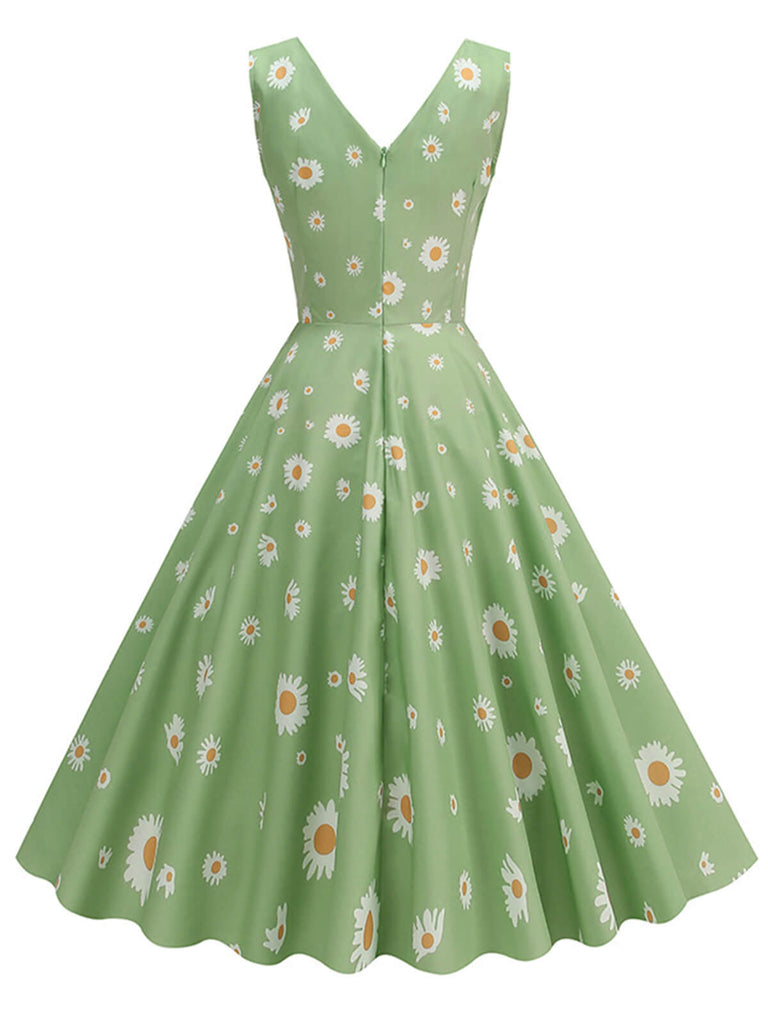Green 1950s Daisy V-Neck Swing Dress: where 1950s romance meets her modern spirit