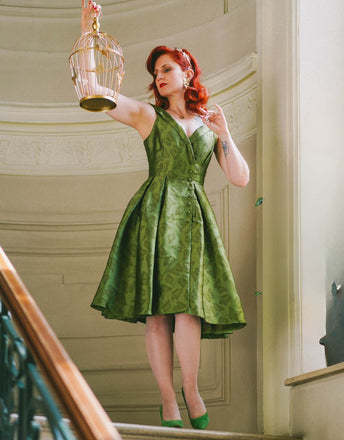 Green 1950s Off-Shoulder Vintage Dress: timeless style reimagined