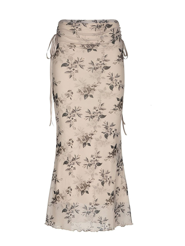 She sways in this Khaki 1930s Plants Double Mesh Fishtail Skirt and it's pure 1930s magic