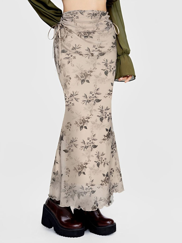 This Khaki 1930s Plants Double Mesh Fishtail Skirt spins 1930s stories with every step