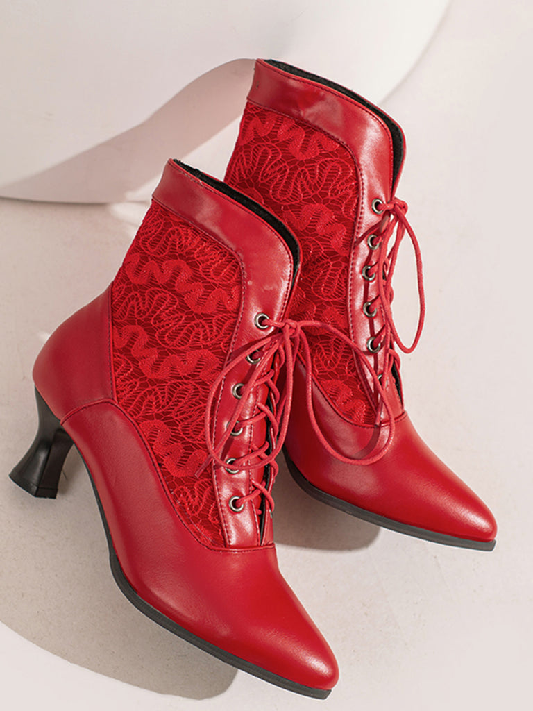 She finds her 1950s story in this Lace Pointed Leather Heel Vintage Boots