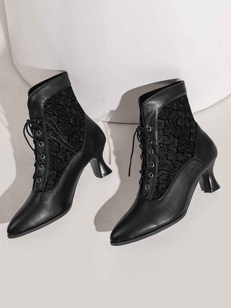 She finds her 1950s story in this Lace Pointed Leather Heel Vintage Boots