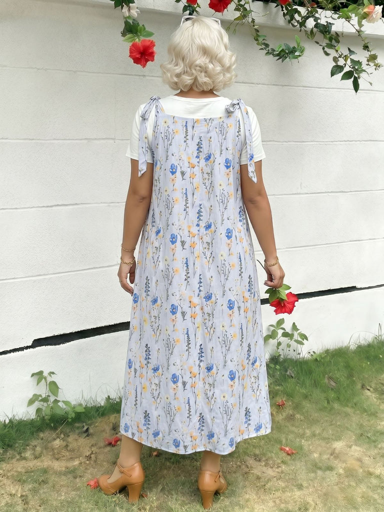 Plus Size Blue 1940s Floral Print Pinafore Dress, vintage dress, retro fashion, floral print - perfect for women who love vintage and retro fashion