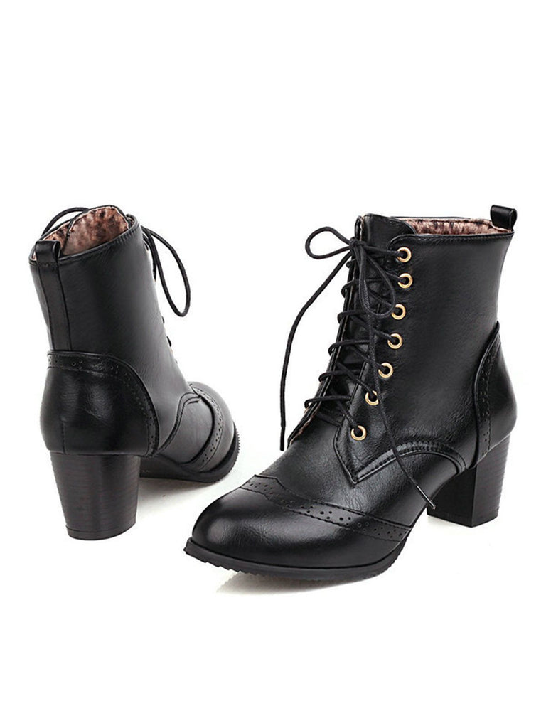 She finds her 1950s story in this Retro Leather Medium Heel Lace-Up Combat Boots