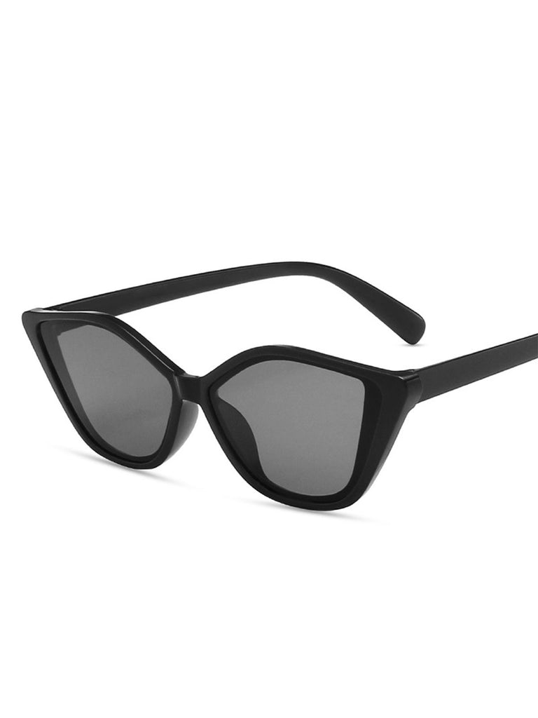 Retro Oversized Beach Sunglasses: timeless style reimagined
