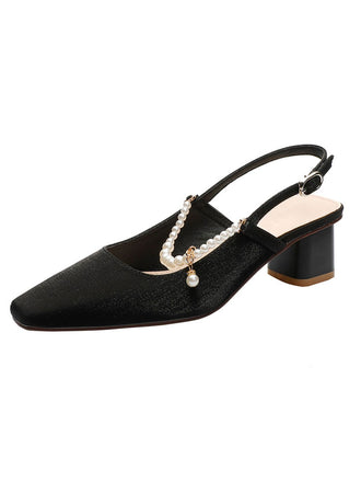 She finds her 1950s story in this Retro Open Heel Chunky Heels Shoes