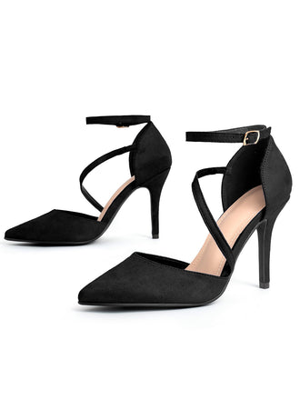 She finds her 1950s story in this Retro Solid Pointed Stiletto High Heels